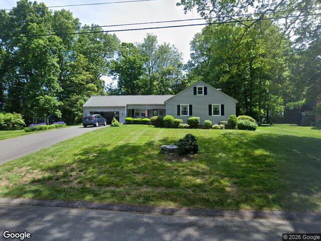 26 Morningside Dr, Westfield, MA 01085