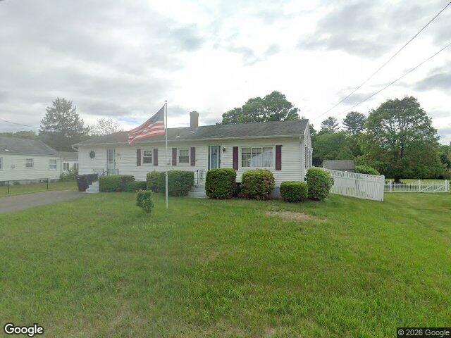 8 Patterson St, Westfield, MA 01085