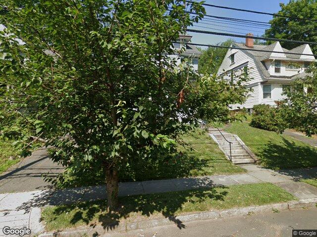 83 Kenyon St, Hartford, CT 06105