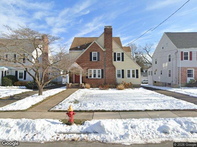26 Montclair Dr, West Hartford, CT 06107