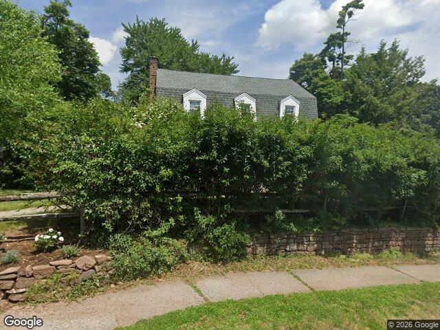 338 Ridgewood Road, West Hartford, CT 06107