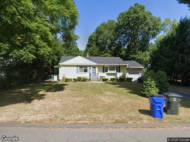 46 East Maxwell Drive, West Hartford, CT 06107