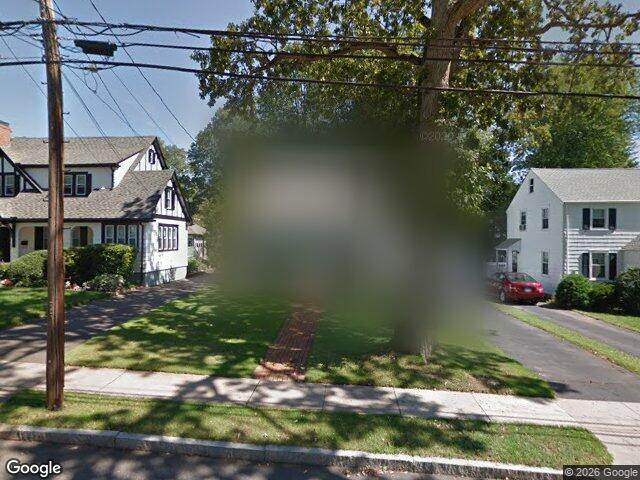 64 Argyle Ave, West Hartford, CT 06107
