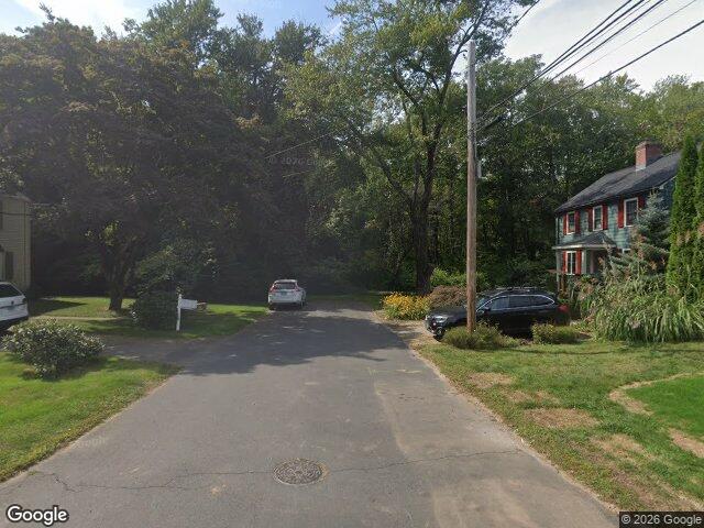 65 Wells Rd, West Hartford, CT 06107