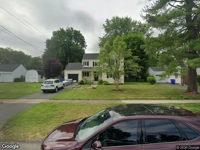 137 Mohawk Drive, West Hartford, CT 06117