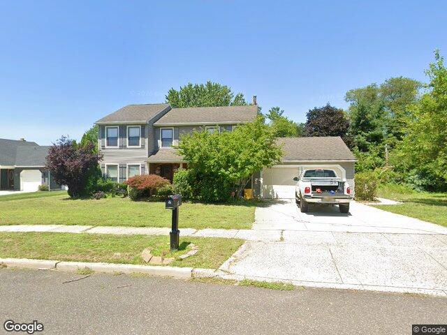 2 Heritage Valley Dr, Sewell, NJ 08080