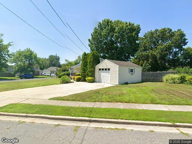 514 Buckingham Dr, Sewell, NJ 08080