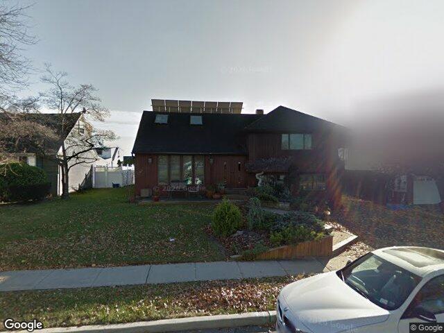 219 Vermont Ave, Oceanside, NY 11572