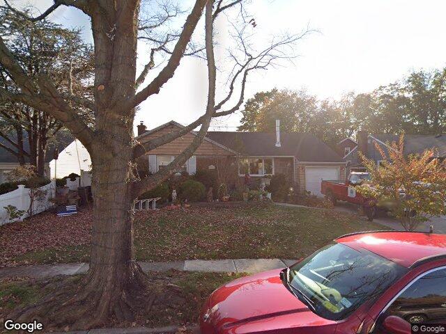 2489 Eileen Rd, Oceanside, NY 11572