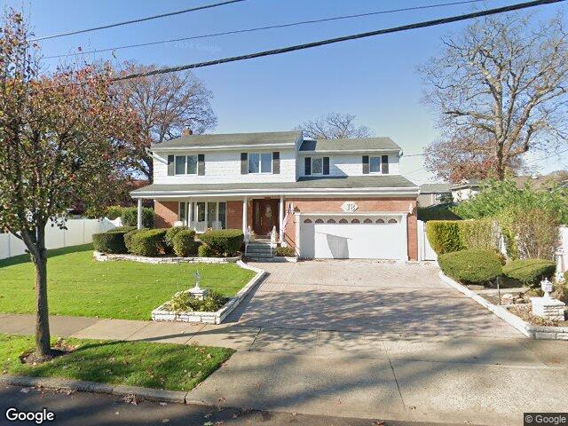 2640 Harvey Ave, Oceanside, NY 11572