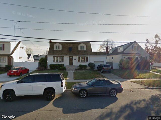 265 Weidner Ave, Oceanside, NY 11572