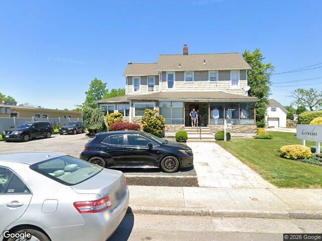 2904 Lincoln Avenue, Oceanside, NY 11572