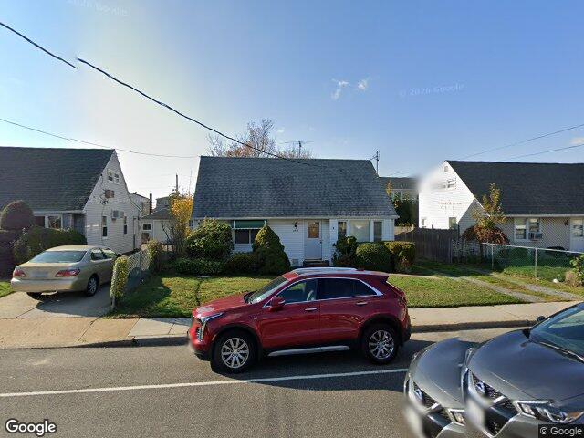 2958 Oceanside Rd, Oceanside, NY 11572