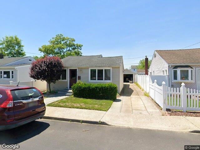 3108 Royal Ave, Oceanside, NY 11572