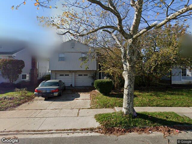 366 Golf Dr, Oceanside, NY 11572