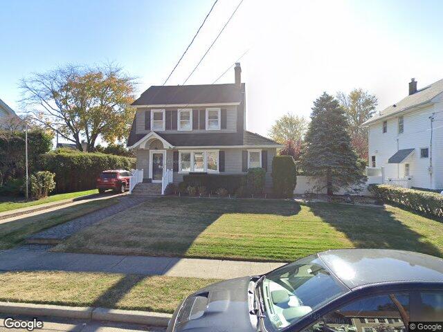 579 Dacosta Ave, Oceanside, NY 11572