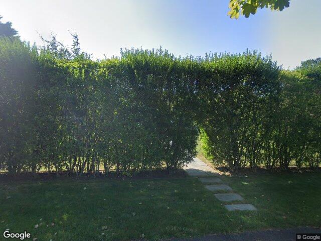 41 Edgewood Ave, Bridgehampton, NY 11932