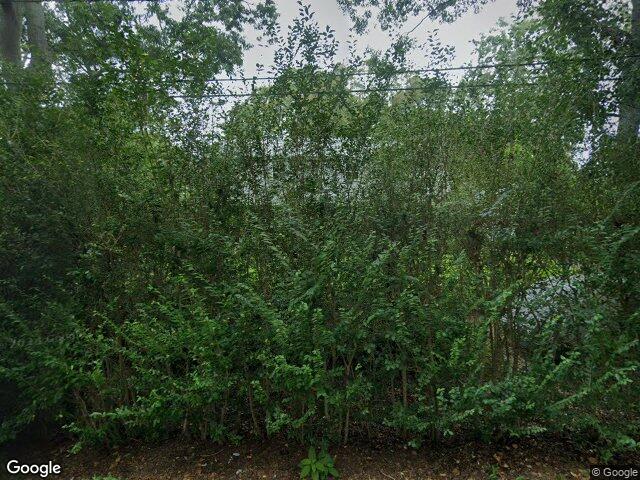 1 Squires Path, East Hampton, NY 11937