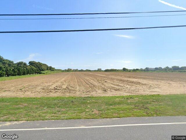 635 Daniels Ln, Sagaponack, NY 11962