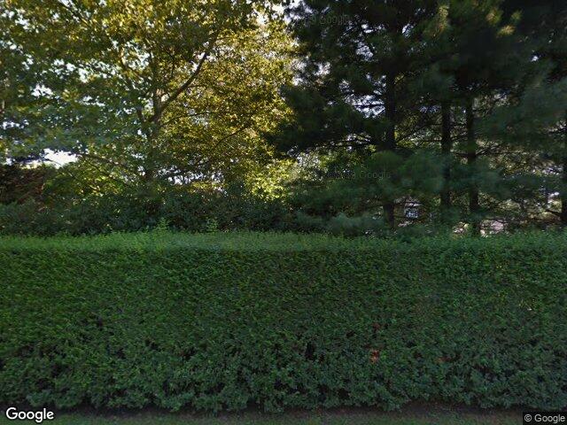 12 Clinton Ave, Shelter Island, NY 11964