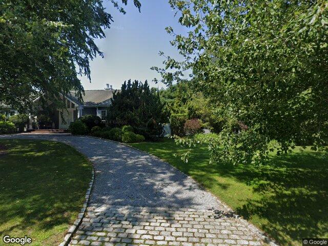 12 Pheasant Cove Ct, Water Mill, NY 11976