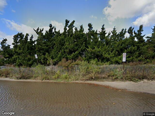 1320 Flying Point Rd, Water Mill, NY 11976