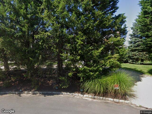 135 Mill Creek Close, Water Mill, NY 11976