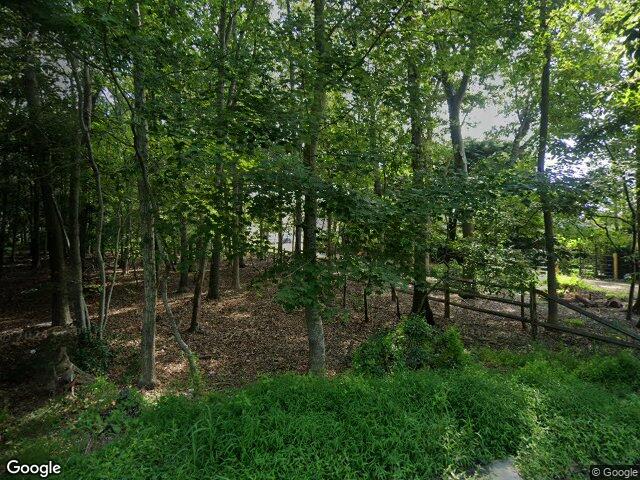 1449 Deerfield Rd, Water Mill, NY 11976