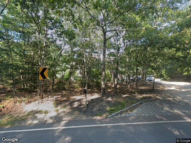 1999 Deerfield Rd, Water Mill, NY 11976