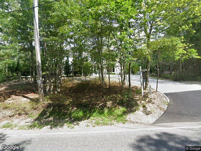 2061 Deerfield Rd, Sag Harbor, NY 11976