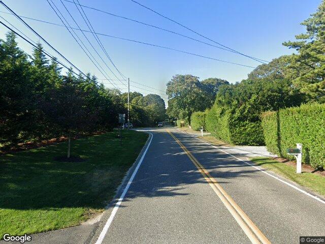 240 Head Of Pond Rd, Water Mill, NY 11976