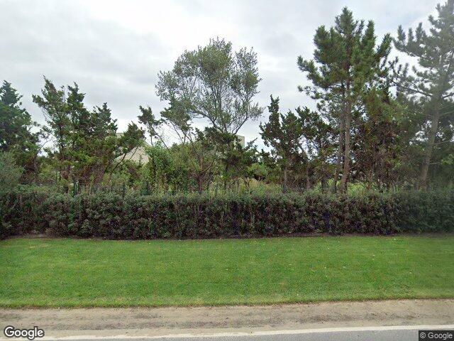 381 Dune Rd, Water Mill, NY 11976