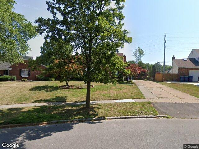 126 Carriage Cir, Williamsville, NY 14221