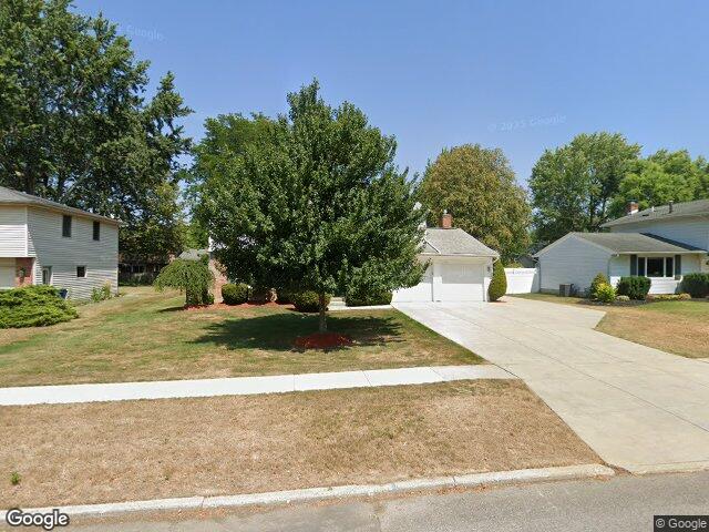128 Old Farm Cir, Buffalo, NY 14221