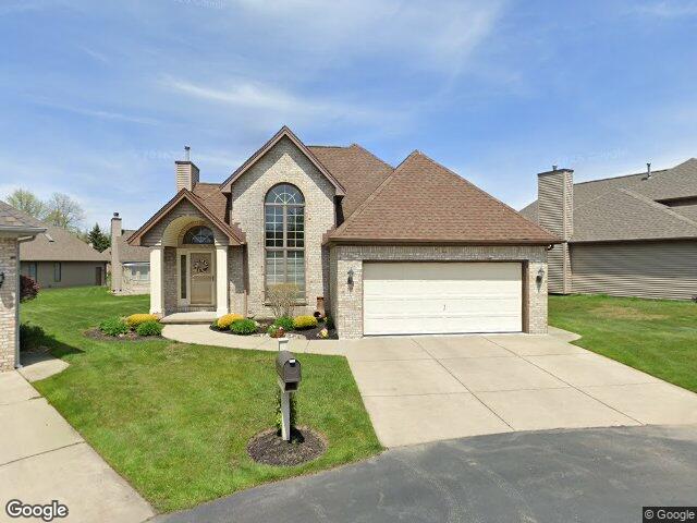 15 Heathrow Ct, Buffalo, NY 14221