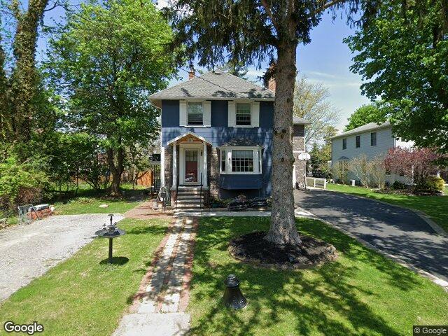 18 Pfohl Ter, Williamsville, NY 14221