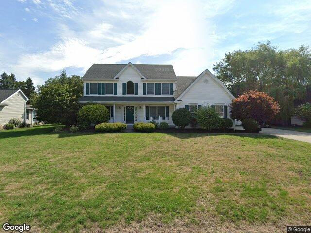 4169 Foxwood Ln, Williamsville, NY 14221