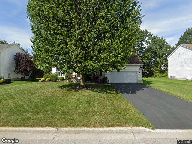 4178 Foxwood Ln, Buffalo, NY 14221