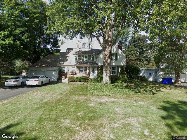 4290 Wildwood Dr, Buffalo, NY 14221