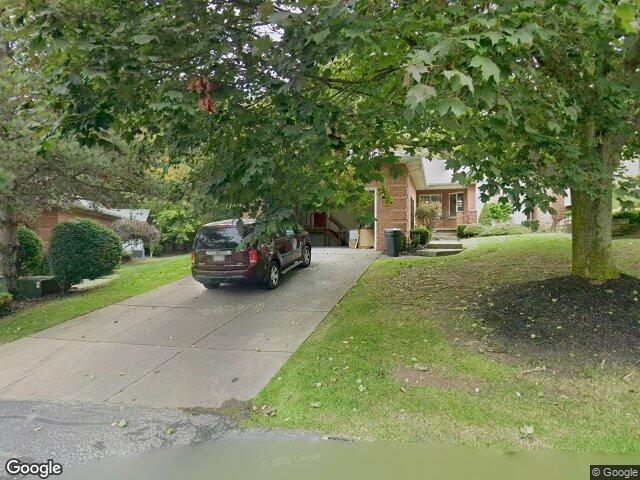 4 Brompton Woods, Williamsville, NY 14221