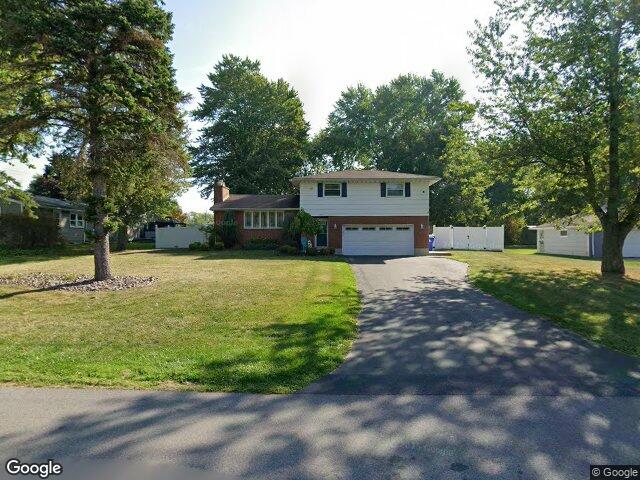 5239 Ledge Ln, Buffalo, NY 14221