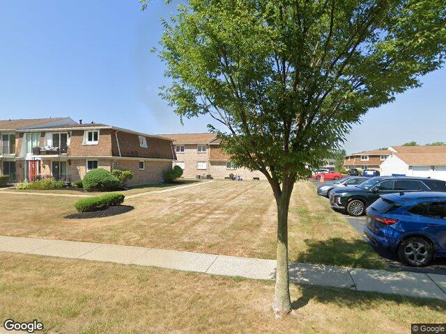 61C Georgian Ln APT 2, Amherst, NY 14221
