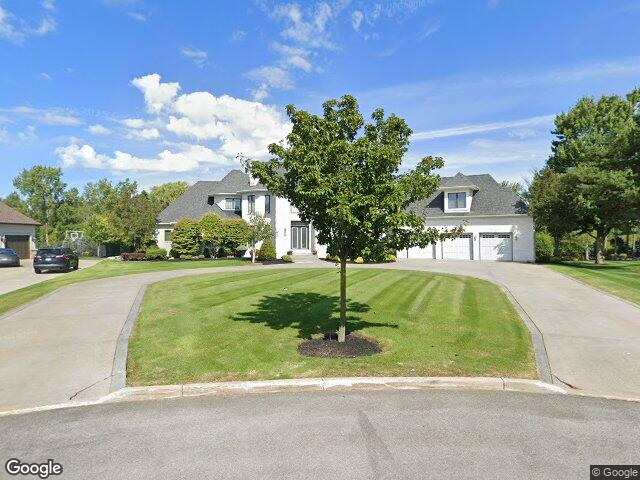 80 Sanctuary Ct, Buffalo, NY 14221