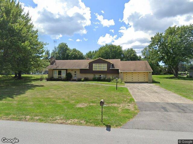 8215 W Ledge Ln, Buffalo, NY 14221