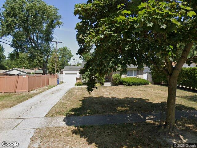 8 Plaza Dr, Buffalo, NY 14221