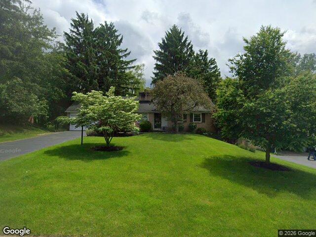12 Old Post Rd, Fairport, NY 14450