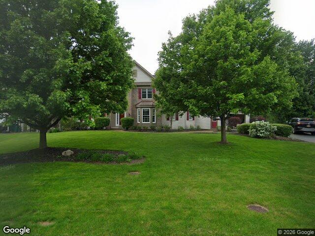 17 Royale Dr, Fairport, NY 14450