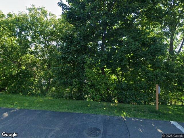 22 Falcon Ln, Fairport, NY 14450