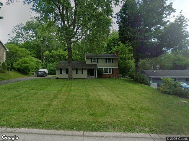 29 Nettlecreek Rd, Fairport, NY 14450