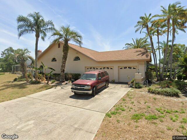 2714 Pine Club Dr, Plant City, FL 33566